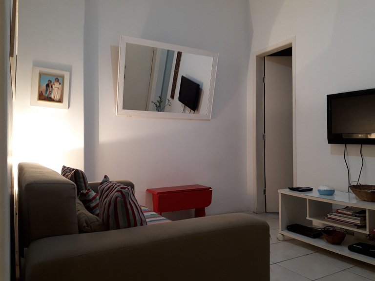 Quarto e sala em Copanema